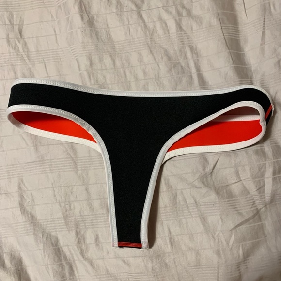 Hoaka Bottoms - Picture 6 of 6